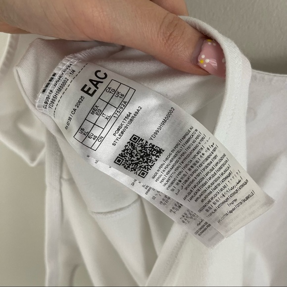 GUESS Y2K 90's Vibes White Red Classic Triangle Logo Bodysuit - Picture 10 of 12